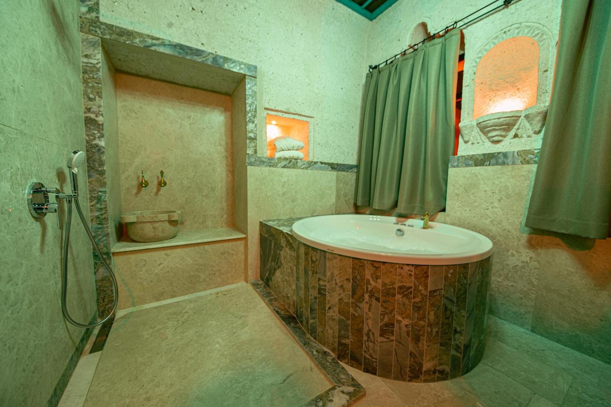 Ares Cave Suites ギョレメ エクステリア 写真